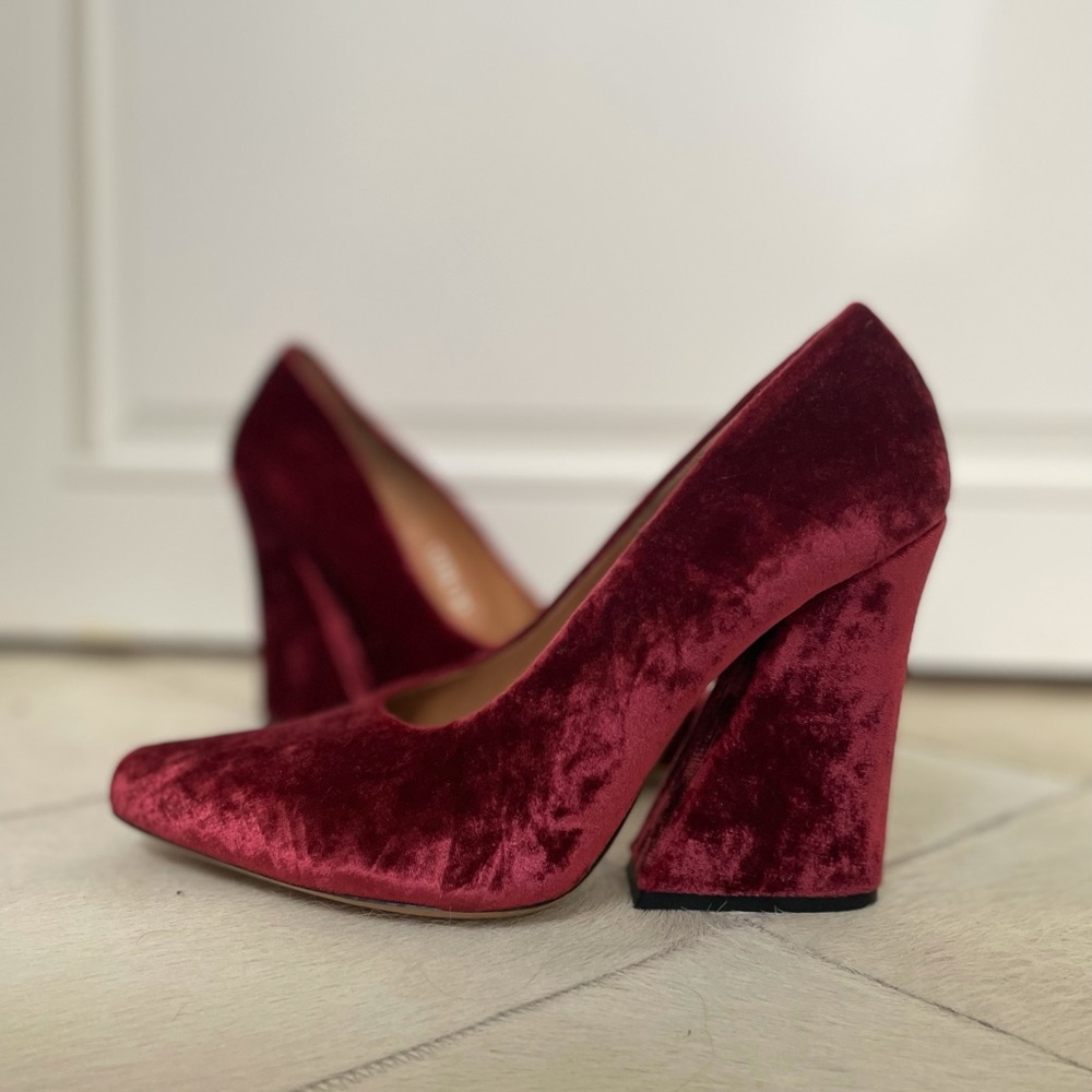 Dries Van Noten NWT Velvet Rich Red Pumps Iconic Angled Chunky Heel